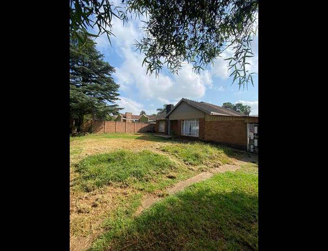 7 BEDROOM HOUSE FOR SALE IN SELCOURT